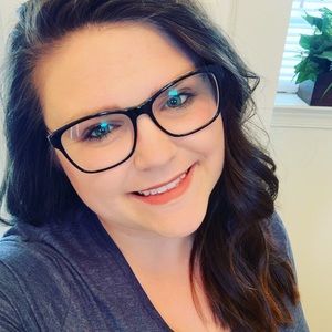 Meet your Posher, Justine
